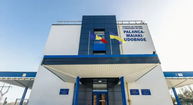 Обмеження руху ввели на кордоні з Молдовою на тлі негоди: що з роботою пунктів пропуску Обмеження-руху-ввели-на-кордоні-з-Молдовою-на-тлі-негоди:-що-з-роботою-пунктів-пропуску