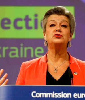 «Можливий-подвійний-підхід»-–-спецпосланниця-ЄС-з-питань-українців-про-їхню-інтеграцію-та-повернення