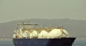 Європа різко збільшила імпорт російського зрідженого природного газу Європа-різко-збільшила-імпорт-російського-зрідженого-природного-газу