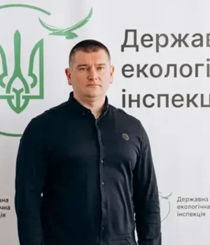 Очільник Держекоінспекції заявив про $653 тисяч, знайдені у гаражі померлої бабусі