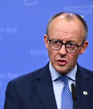 Мерц-застеріг-США-від-мит-та-привітав-"майбутню-співпрацю"-з-Китаєм