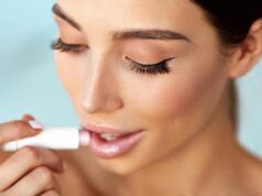 Помади відходять у минуле, адже цей тренд робить губи більшими без уколів Помади-відходять-у-минуле,-адже-цей-тренд-робить-губи-більшими-без-уколів