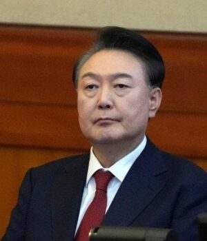 Довічне-за воєнний-стан:-суд-ухвалив-вирок-експрезиденту-Південної-Кореї Довічне-за воєнний-стан:-суд-ухвалив-вирок-експрезиденту-Південної-Кореї