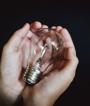 Тариф-на світло-від-1 березня:-в уряді-визначилися-з ціною-для-населення