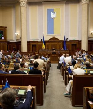 У-ВР-спростували-чутки-про-масове-отруєння-нардепів-у-їдальні,-причина-захворювань-в-іншому У-ВР-спростували-чутки-про-масове-отруєння-нардепів-у-їдальні,-причина-захворювань-в-іншому