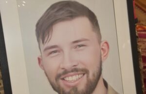 Бойовий виліт став останнім: у Луцьку попрощалися з 25-річним льотчиком Ярославом Сачиком Бойовий-виліт-став-останнім:-у-Луцьку-попрощалися-з-25-річним-льотчиком-Ярославом-Сачиком