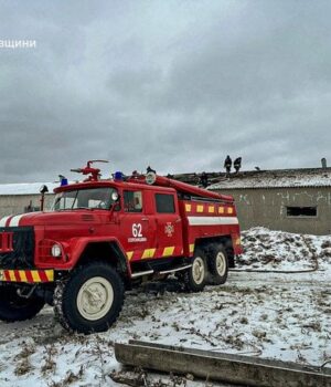 Російська-армія-знищила-ферму-на Харківщині:-під-завалами-загинуло-близько-сотні-тварин