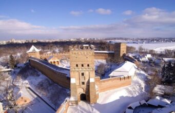 Луцький замок б’є рекорди відвідуваності: заповідник подвоїв показники у 2025 році Луцький-замок-б’є-рекорди-відвідуваності:-заповідник-подвоїв-показники-у-2025-році