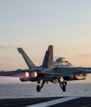 Електронний-блекаут:-15-винищувачів-growler-можуть-“засліпити”-всю-ППО-Ірану