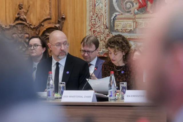 Україна отримає обладнання 6 європейських ТЕЦ і ТЕС для відновлення станцій — Шмигаль Україна отримає обладнання 6 європейських ТЕЦ і ТЕС для відновлення станцій — Шмигаль