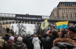 Хроніка Євромайдану: як розпочалася Революція гідності в Україні Від-Євромайдану-до-розстрілу-Небесної-сотні.-Революції-гідності-через-об’єктиви-камер-стрімерів-Радіо-Свобода