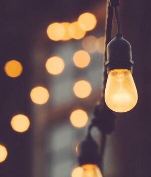 Графіки-відключень-21-лютого:-коли-вимикатимуть-світло-у-суботу