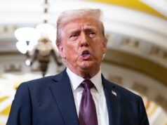 США запроваджують нові глобальні тарифи на 10% після рішення Верховного суду Трамп проти Верховного суду: президент знайшов лазівку для глобальних тарифів