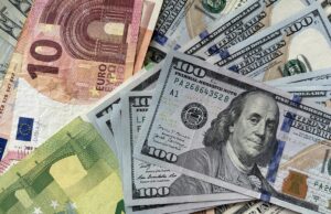 Курс валют в Україні 21 лютого зміниться: скільки коштують долар і євро сьогодні Курс-валют-в-Україні-21-лютого-зміниться:-скільки-коштують-долар-і-євро-сьогодні