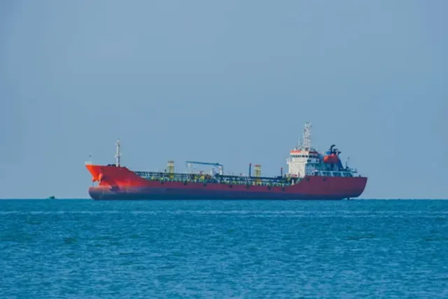 російський танкер прямує до Куби в обхід санкцій США на тлі енергетичного колапсу на острові російський-танкер-прямує-до-Куби-в-обхід-санкцій-США-на-тлі-енергетичного-колапсу-на-острові