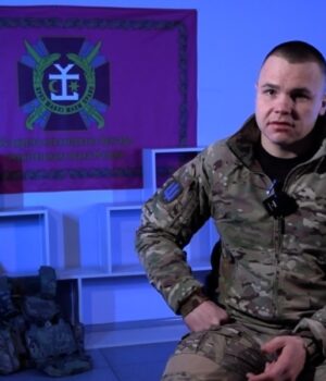 Брехня-у-війську-Чи-віддавати-Донбас-та-як-не-йти-в-СЗЧ?-Розмова-з-новим.