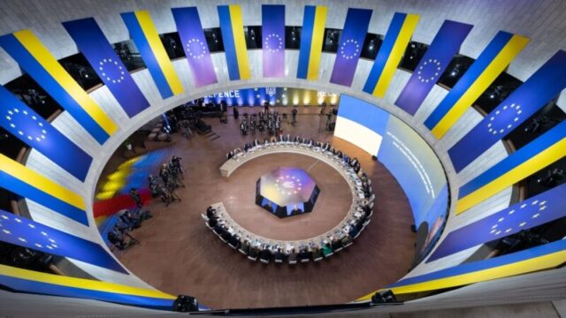 ЄС формулює вимоги до Росії в контексті переговорів про мир та прискорення членства України Україна-в-ЄС-до-2027-року-та-вимоги-до-Росії.-Брюссель-ставить-свої-умови