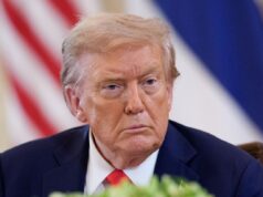 Трамп оголошує про підвищення тарифів після рішення Верховного суду США Трамп оголосив про нове підвищення тарифів для країн світу: як сильно вони зросли