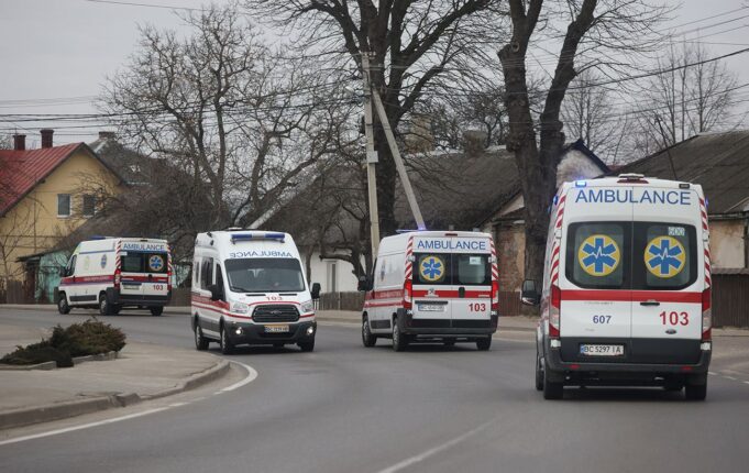 Атака російських окупантів на швидку допомогу на Сумщині: четверо загиблих Росія вдарила дроном по кареті швидкої на Сумщині: вижив лише водій