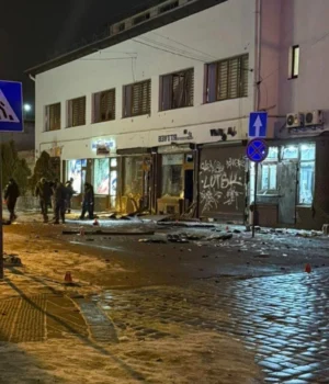 Мер-Львова-Садовий-назвав-вибухи-у-центрі-міста-терактом-та-повідомив-про-госпіталізацію-14-постраждалих Мер-Львова-Садовий-назвав-вибухи-у-центрі-міста-терактом-та-повідомив-про-госпіталізацію-14-постраждалих