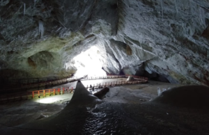 У крижаній печері в Румунії виявили 5000-річні бактерії, стійкі до сучасних антибіотиків У-крижаній-печері-в-Румунії-виявили-5000-річні-бактерії,-стійкі-до-сучасних-антибіотиків