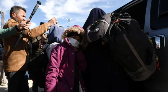 Австралія спростувала інформацію про підготовку масової репатріації сімей бойовиків ІДІЛ із сирійських таборів Австралія-спростувала-інформацію-про-підготовку-масової-репатріації-сімей-бойовиків-ІДІЛ-із-сирійських-таборів