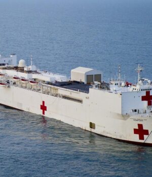 Трамп-готовий-відправити-до-Гренландії-перший-корабель:-wsj-дізналося,-який-саме