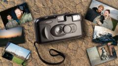 Відродження компактних фотокамер: новий погляд на старі технології Плівкові-фото-з-фронту.-Чому-фотоапарати-мильниці-знову-в-моді