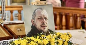 Прощання з Захисником України Артемом Габером у Нововолинську Нововолинська-громада-попрощалася-з-Героєм-Артемом-Габером
