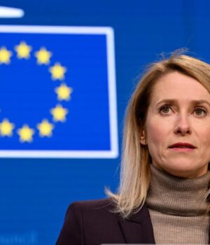 Новий-пакет-санкцій-проти-Росії-в-ЄС-ухвалити-не-зможуть:-Каллас-пояснила-причину