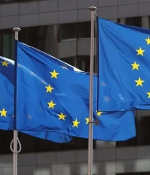 Нові-санкції,-обмеження-дипломатів-і-заборона-на-в’їзд-військовим-–-ЄС-посилює-тиск-на-росію