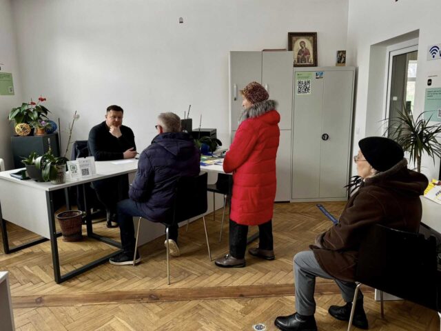 Міський голова Нововолинська провів виїзний прийом громадян у Благодатному та Грядах Міський-голова-провів-прийом-громадян-у-старостинських-округах