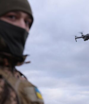 Удар по своїх? Що гальмує українське виробництво дронів: аналіз від полковника США