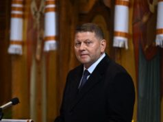 Генерал Заłużny уникає чіткої відповіді щодо участі у виборах президента України “To nie powinno się zdarzać. To tabu”. Główny rywal Zełenskiego z krytyką