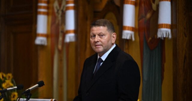 Генерал Заłużny уникає чіткої відповіді щодо участі у виборах президента України “To nie powinno się zdarzać. To tabu”. Główny rywal Zełenskiego z krytyką