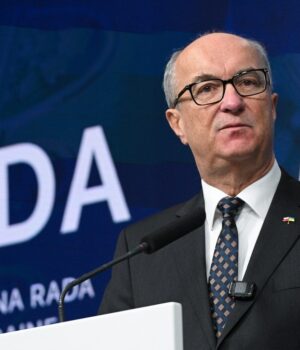 Historyczne wystąpienie Czarzastego. Stanie przed Radą Najwyższą. “Dyplomatyczny sukces”