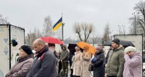 Чотири роки боротьби: пам’ятна година в Нововолинську У-роковини-повномасштабної-війни-у-Нововолинську-провели-памʼятний-захід