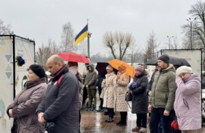 Чотири роки боротьби: пам’ятна година в Нововолинську У-роковини-повномасштабної-війни-у-Нововолинську-провели-памʼятний-захід