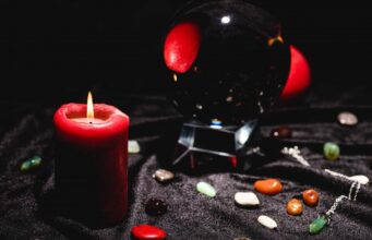 Гороскоп на 26 лютого за картами Таро: Водоліям – романтика, Дівам – планування Гороскоп-на-26-лютого-за-картами-Таро:-Водоліям-–-романтика,-Дівам-–-планування