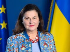 ЄС і Україна обговорюють нові санкції проти Росії та перспективи вступу до ЄС «Цілком-впевнена,-що-ми-ухвалимо-20-й-пакет»-–-посол-ЄС-в-Україні-про-нові-санкції.