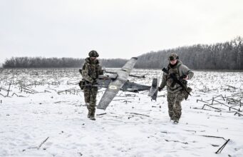 ЗСУ атакували російську нафтобазу та склади на Донеччині Нафтобаза, центр управління дронами і не тільки. ЗСУ розповіли про удари по тилах ворога