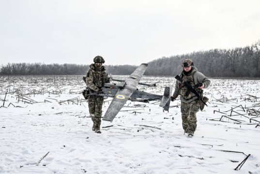 ЗСУ атакували російську нафтобазу та склади на Донеччині Нафтобаза, центр управління дронами і не тільки. ЗСУ розповіли про удари по тилах ворога