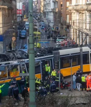 У-Мілана-трамвай-зійшов-з-рейок,-щонайменше-одна-людина-загинула