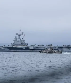 Швеція-підтвердила,-що-дрон,-який-наблизився-до-французького-авіаносця,-був-російським Швеція-підтвердила,-що-дрон,-який-наблизився-до-французького-авіаносця,-був-російським