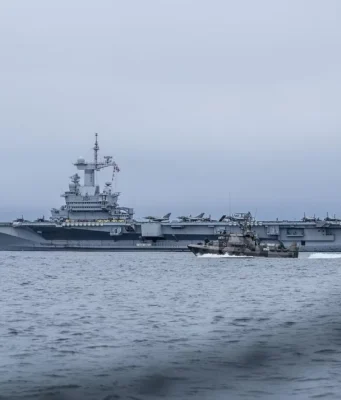 Швеція підтвердила, що дрон, який наблизився до авіаносця, був російським Швеція-підтвердила,-що-дрон,-який-наблизився-до-французького-авіаносця,-був-російським