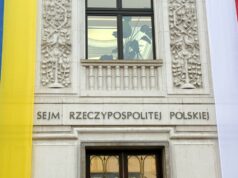 Польський Сейм висловив солідарність з Україною в четверту річницю агресії Росії Sejm przyjął uchwałę w sprawie Ukrainy. Tylko jeden poseł zagłosował przeciwko