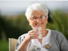 Лікарі назвали найкращу ранкову звичку для людей після 50 років Лікарі-назвали-найкращу-ранкову-звичку-для-людей-після-50-років