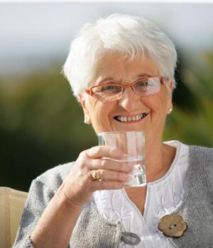 Лікарі-назвали-найкращу-ранкову-звичку-для-людей-після-50-років