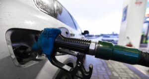 Після атак на Іран ціни на бензин можуть оновити допандемічні максимуми, – The Times Після-атак-на-Іран-ціни-на-бензин-можуть-оновити-допандемічні-максимуми,-–-the-times