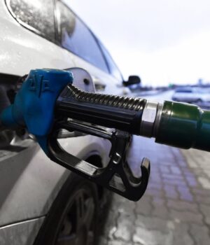 Після-атак-на-Іран-ціни-на-бензин-можуть-оновити-допандемічні-максимуми,-–-the-times Після-атак-на-Іран-ціни-на-бензин-можуть-оновити-допандемічні-максимуми,-–-the-times